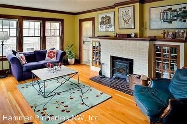 Foto del edificio - 6 br, 3 bath House - 517 N Forest Street