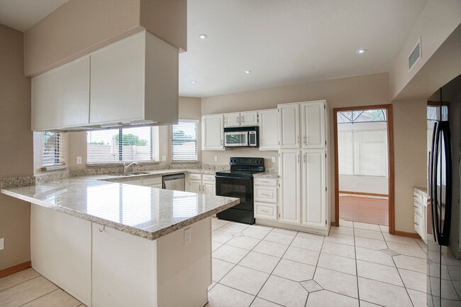Foto del edificio - Spacious Tempe 4 bedroom