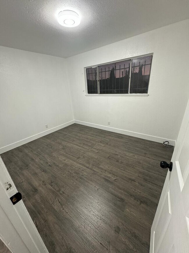 Foto del edificio - 1351 85th Ave