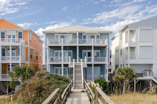 Building Photo - 609 Carolina Beach Ave S