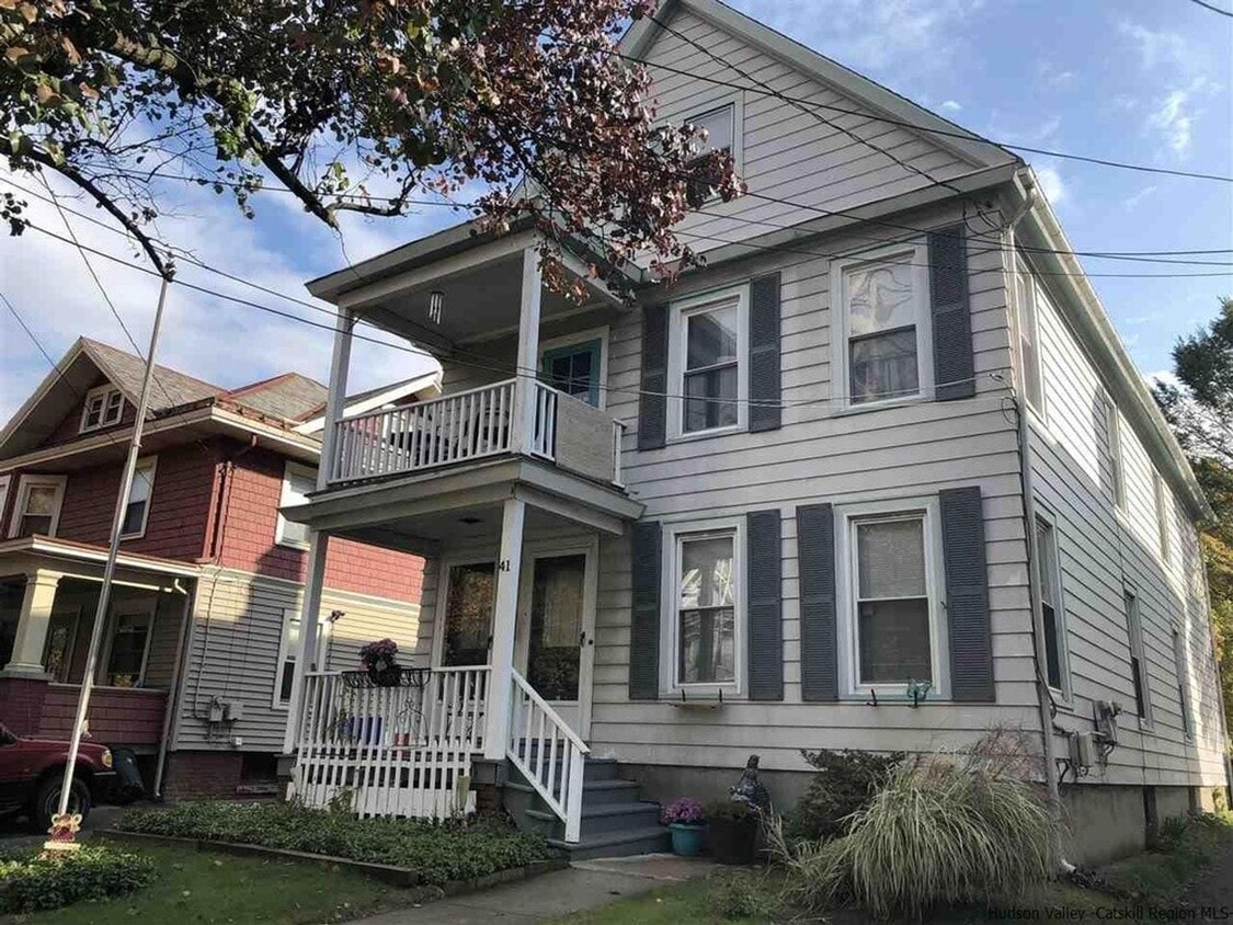 Primary Photo - 41 Worrall Ave