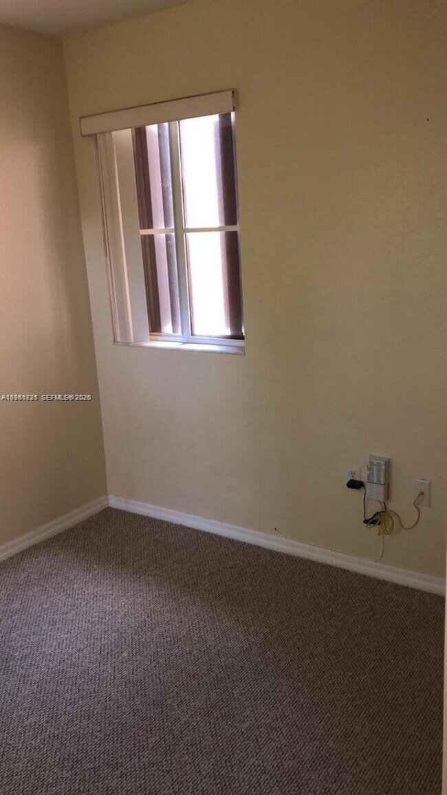 Foto del edificio - 620 SW 11th St