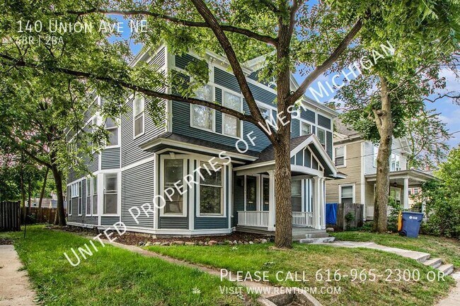 Building Photo - Available Now | 4 Bed 2 Bath Apartment in ...