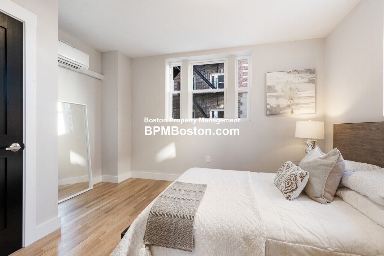 Foto principal - 40 Butler Rd