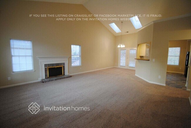 Building Photo - 14736 Sapphire Ln
