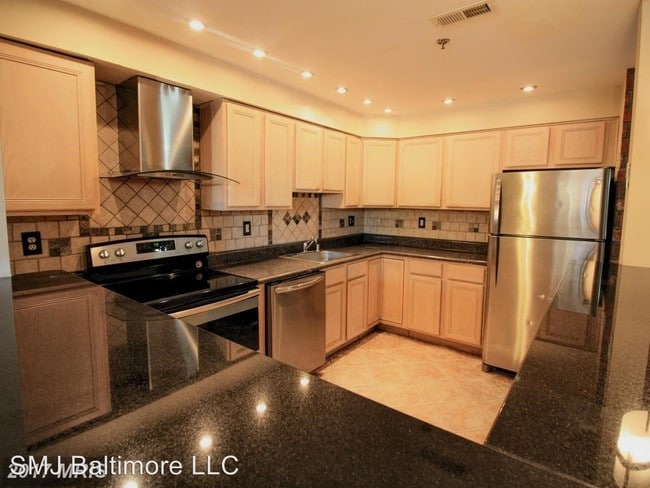 Building Photo - 7203 Rockland Hills Dr