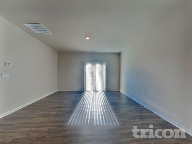 Building Photo - 141 Chapel Dr