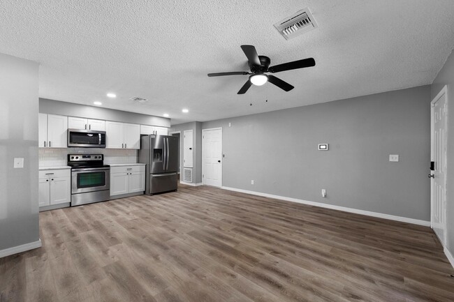 Foto del edificio - 37745 Walker Aly