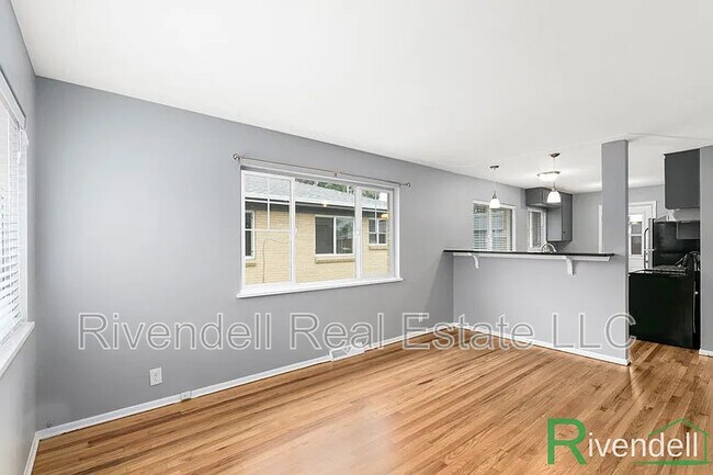 Foto del edificio - 1320 Winona Ct