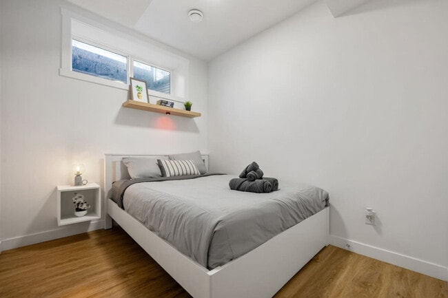 Building Photo - 19 Cornerstone Link NE