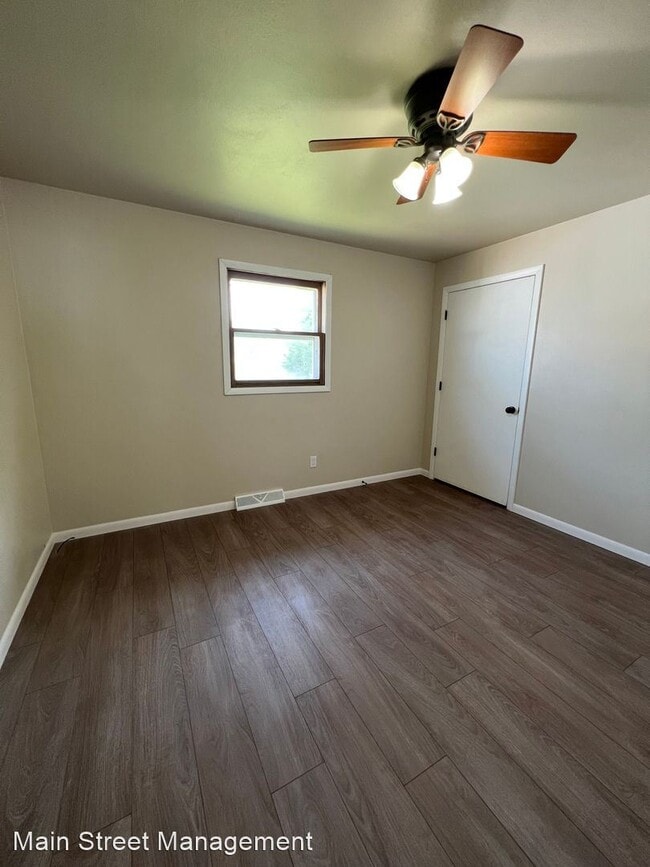 Building Photo - 2 br, 1 bath House - 1212 E Sylvan Ave.