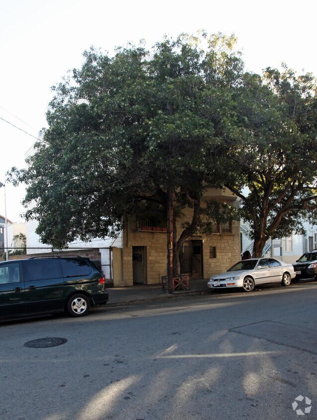 Building Photo - 559-563 Shotwell St