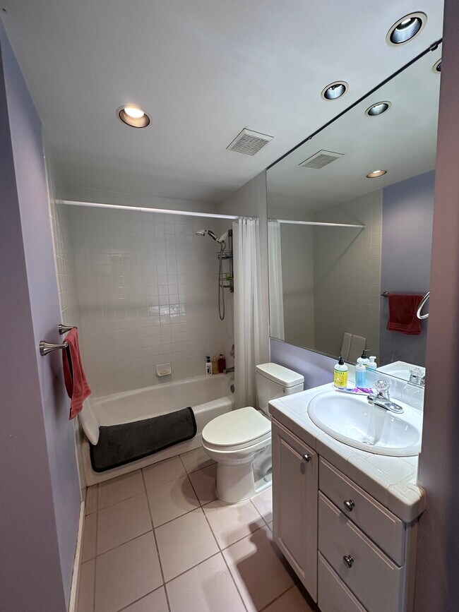Foto del edificio - 2445 80th Ave NE
