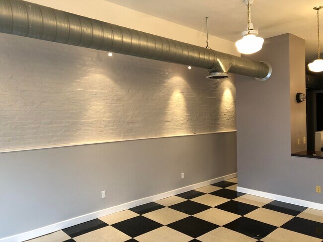 Building Photo - 1115 W Pike St