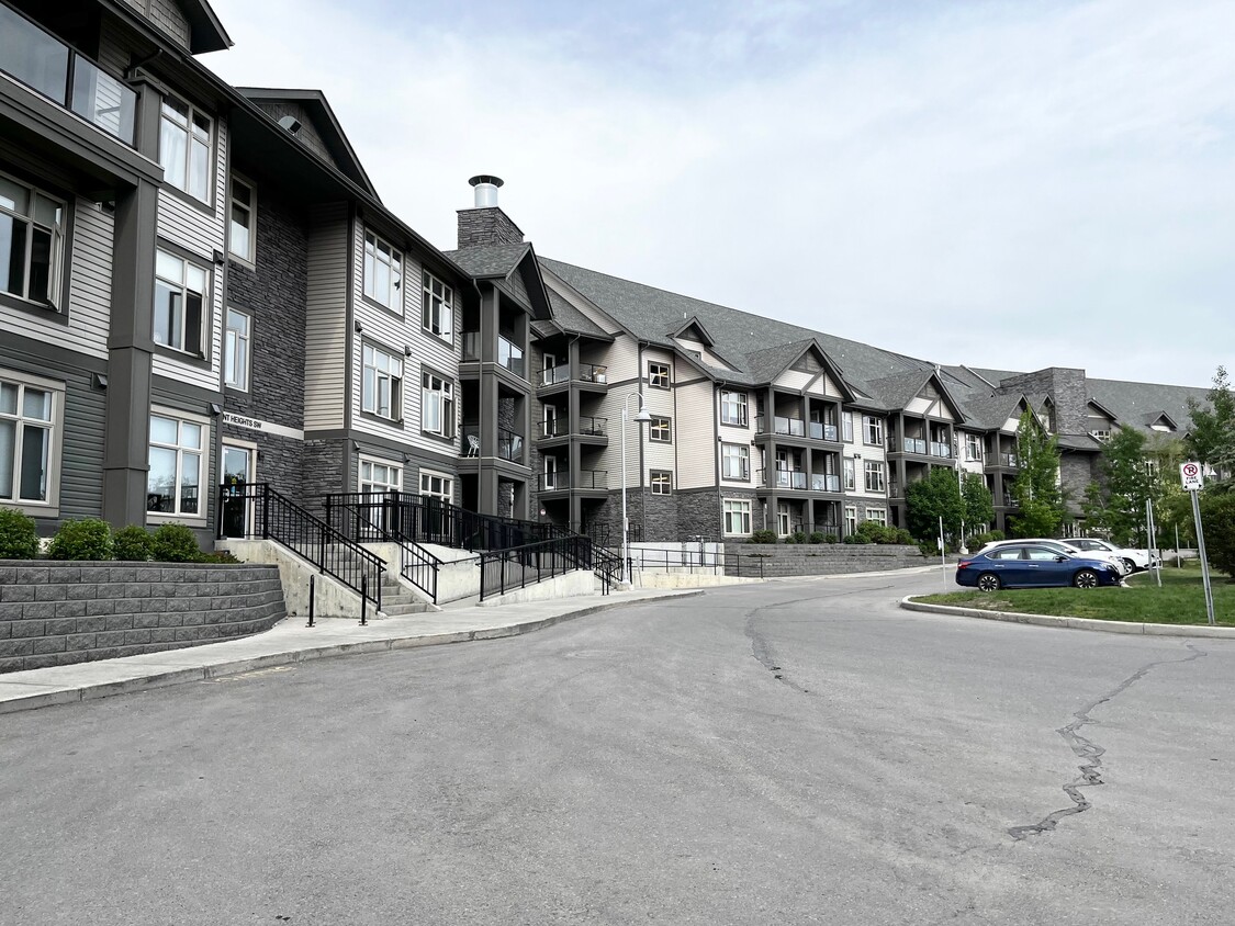 Primary Photo - 25 Aspenmont Hts SW