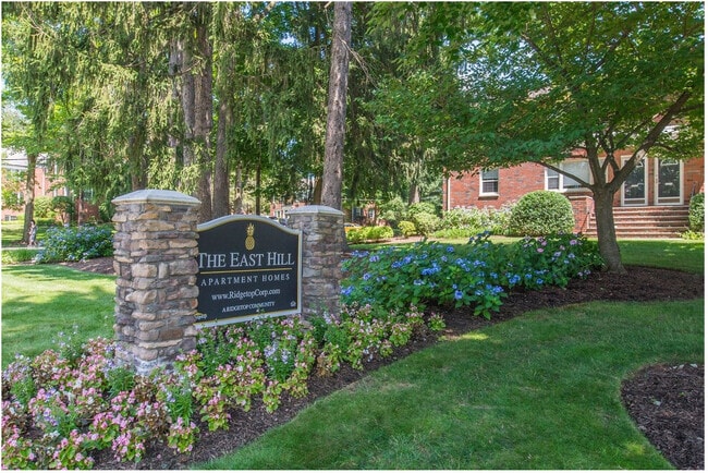 Building Photo - The East Hill: In-Unit Washer & Dryer, Hea...