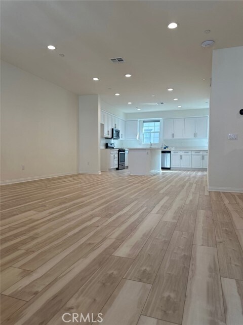 Foto del edificio - 6912 Cottonwood Ln