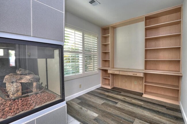 Building Photo - 3712 Greggory Way