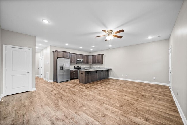 Building Photo - 1176 Meadowhill Ln