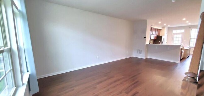 Foto del edificio - 4606 Marlene Mews - 1