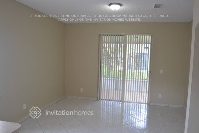 Foto del edificio - 164 NW 207th Terrace