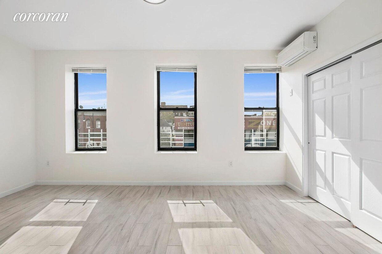 Primary Photo - 1525 Flatbush Ave