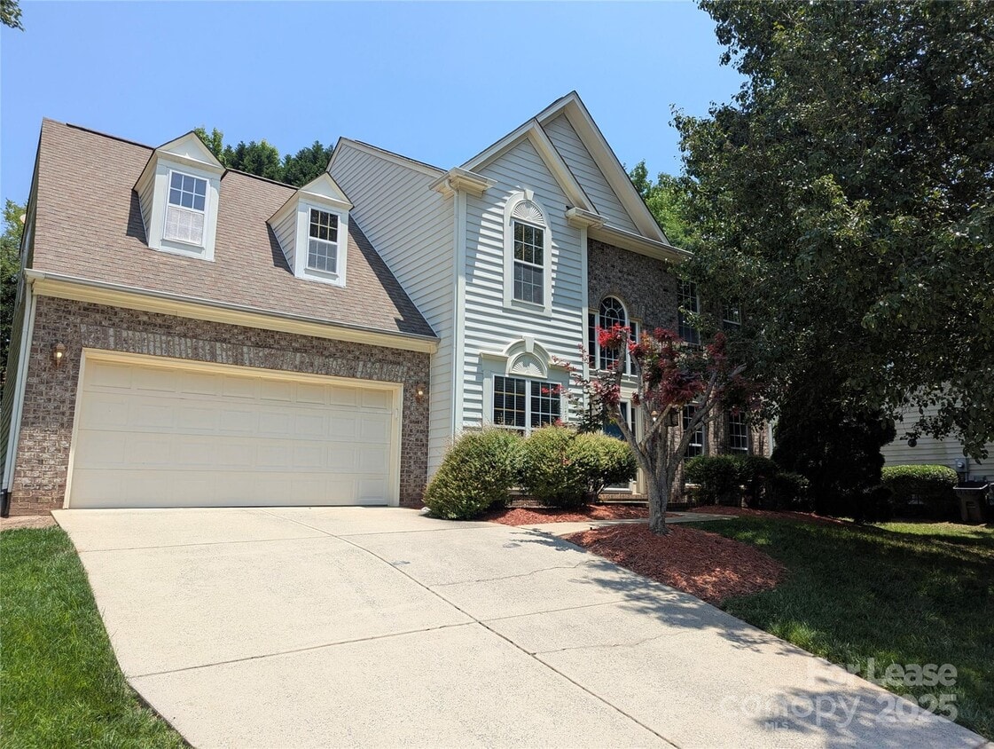 Primary Photo - 7711 Epping Forest Dr