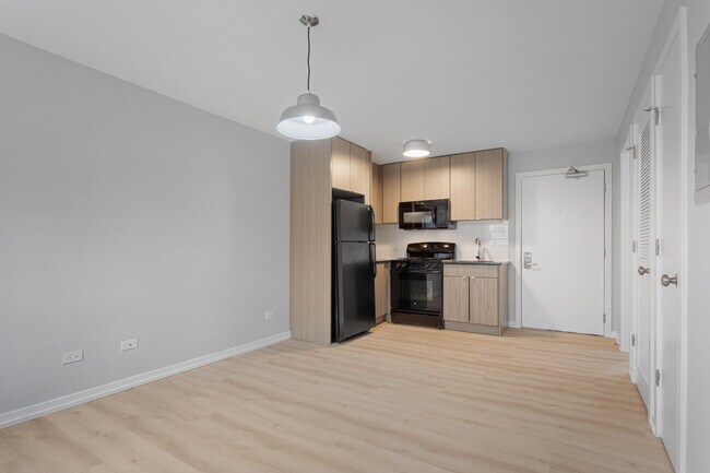 Foto del edificio - 5411 N Winthrop Ave
