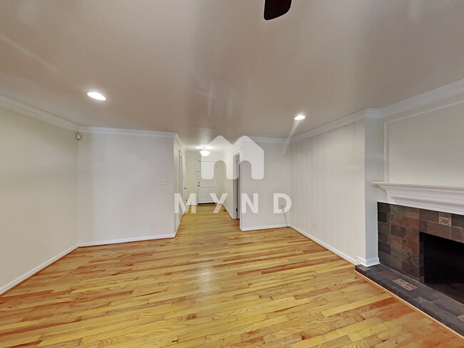 Building Photo - 3412 Leonard St