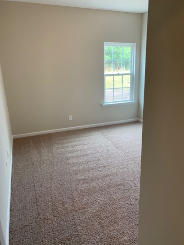 Foto del edificio - 272 Sawmill Rd