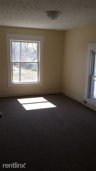 Building Photo - 837 E Shiawassee St