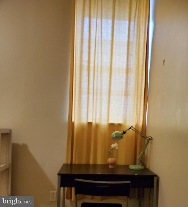 Foto del edificio - 223 N 13th St