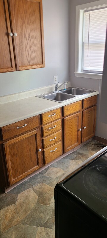 Foto del edificio - 1534 E Raymond St