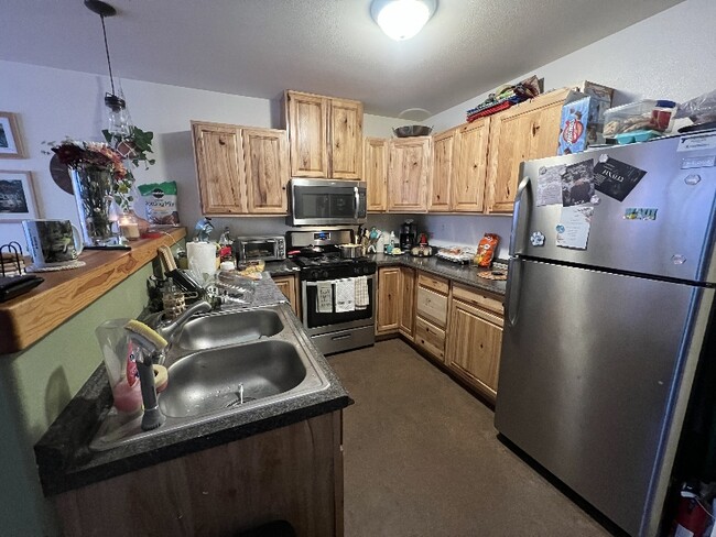 Foto del edificio - 15840 W Hess Ln