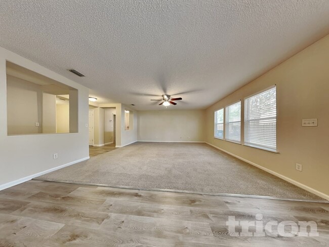 Building Photo - 7134 Beekman Lake Dr