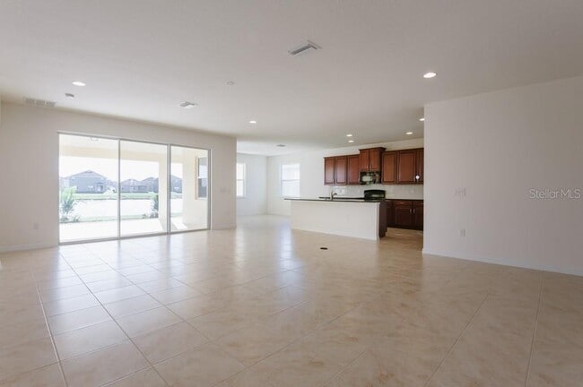 Building Photo - 15543 Trinity Fall Way