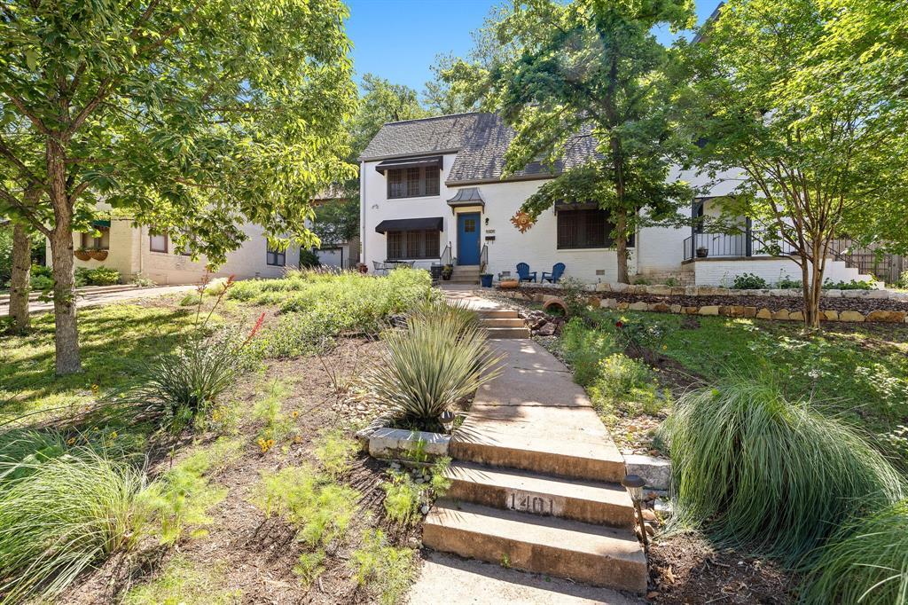 Foto principal - 1403 Woodlawn Blvd