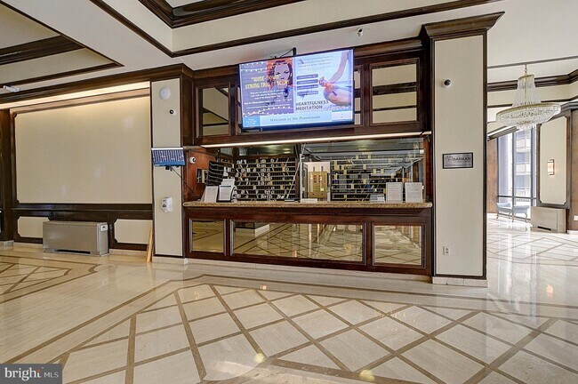 Foto del edificio - 5225 Pooks Hill Rd