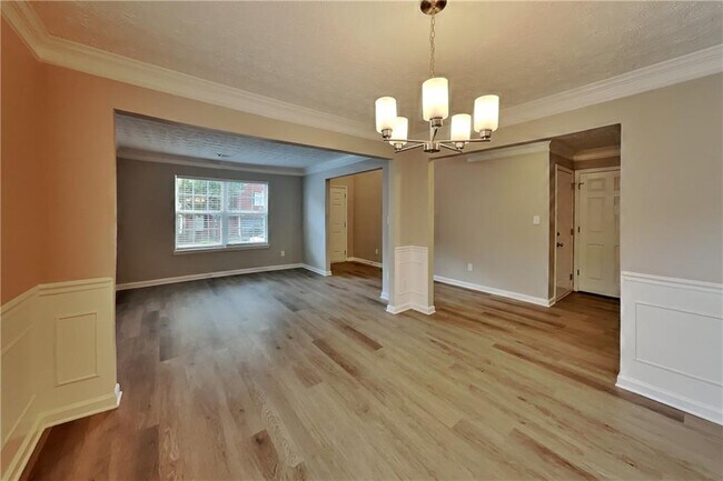 Foto del edificio - 2940 Storybook Ln