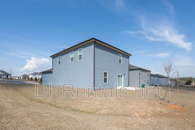 Building Photo - 895 Gelderland Dr