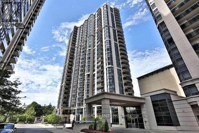 Photo principale - 153-1153 Beecroft Rd