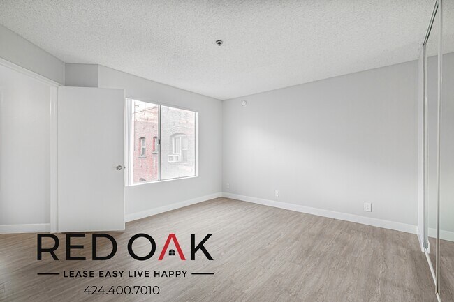 Foto del edificio - 350 S Reno St