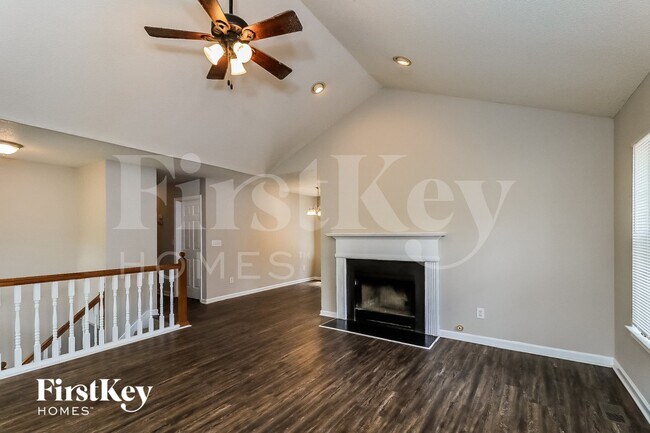 Building Photo - 7795 Poppy Dr