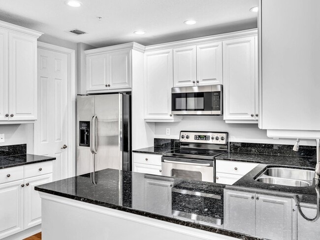 Building Photo - 2751 Ravella Way