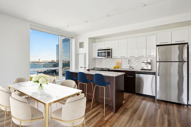 Watermark Seaport apartments — community photo - Watermark Seaport