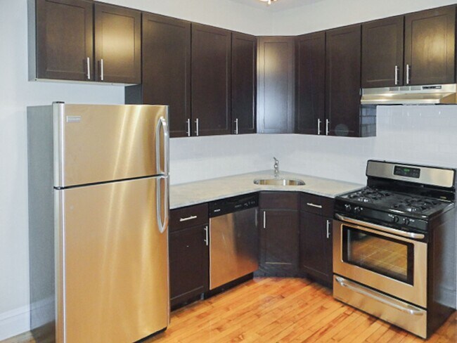 Foto del edificio - 3637 N Paulina St
