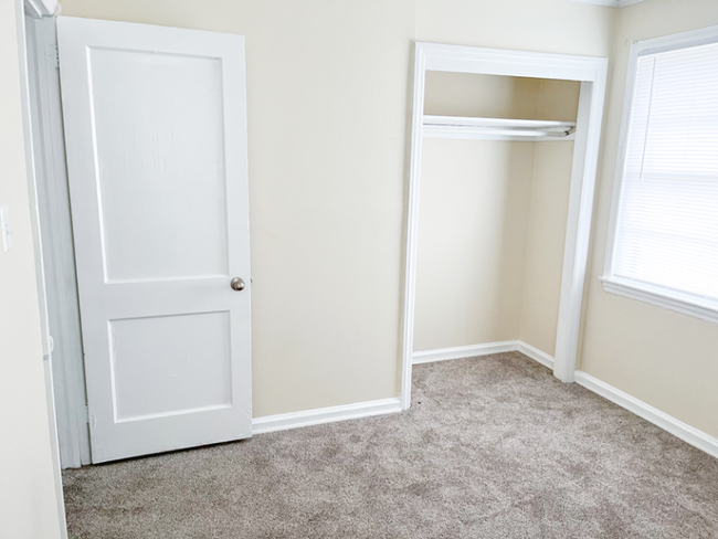 Foto del edificio - 2292 Onslow Dr