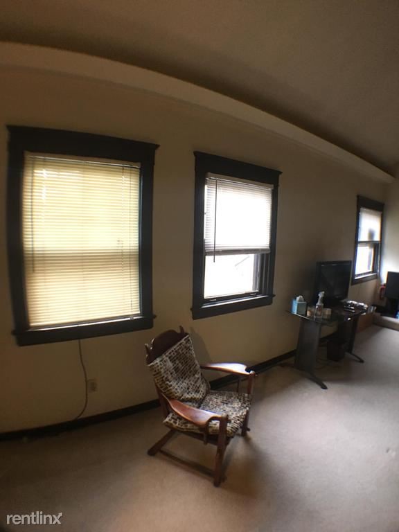 Building Photo - 523 S Braddock Ave