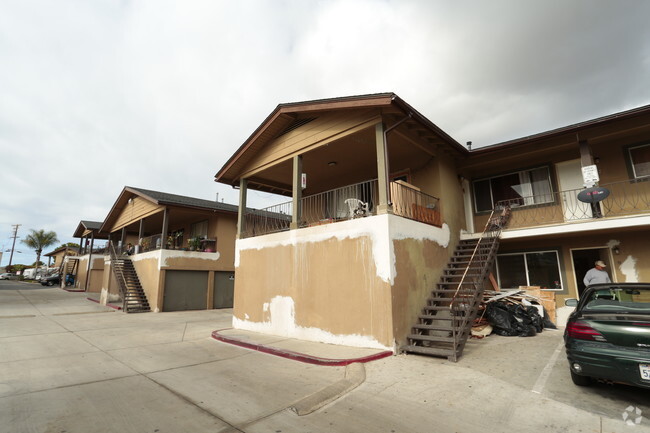 Building Photo - 1202 Missouri Ave
