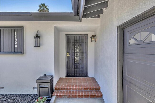 Foto del edificio - 18500 Celtic St